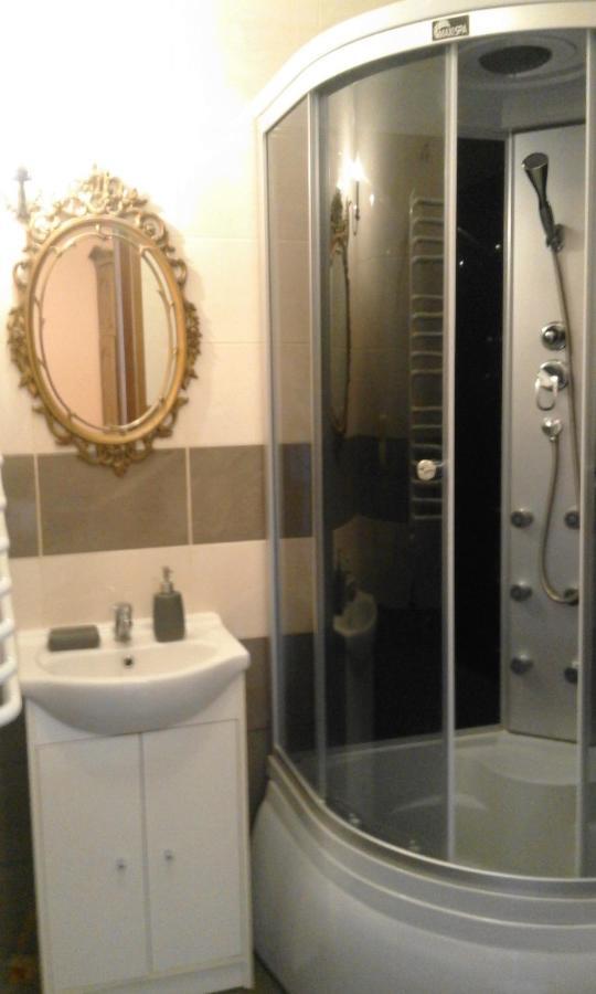 Cztery Pory Roku Apartment Uniejow Ngoại thất bức ảnh